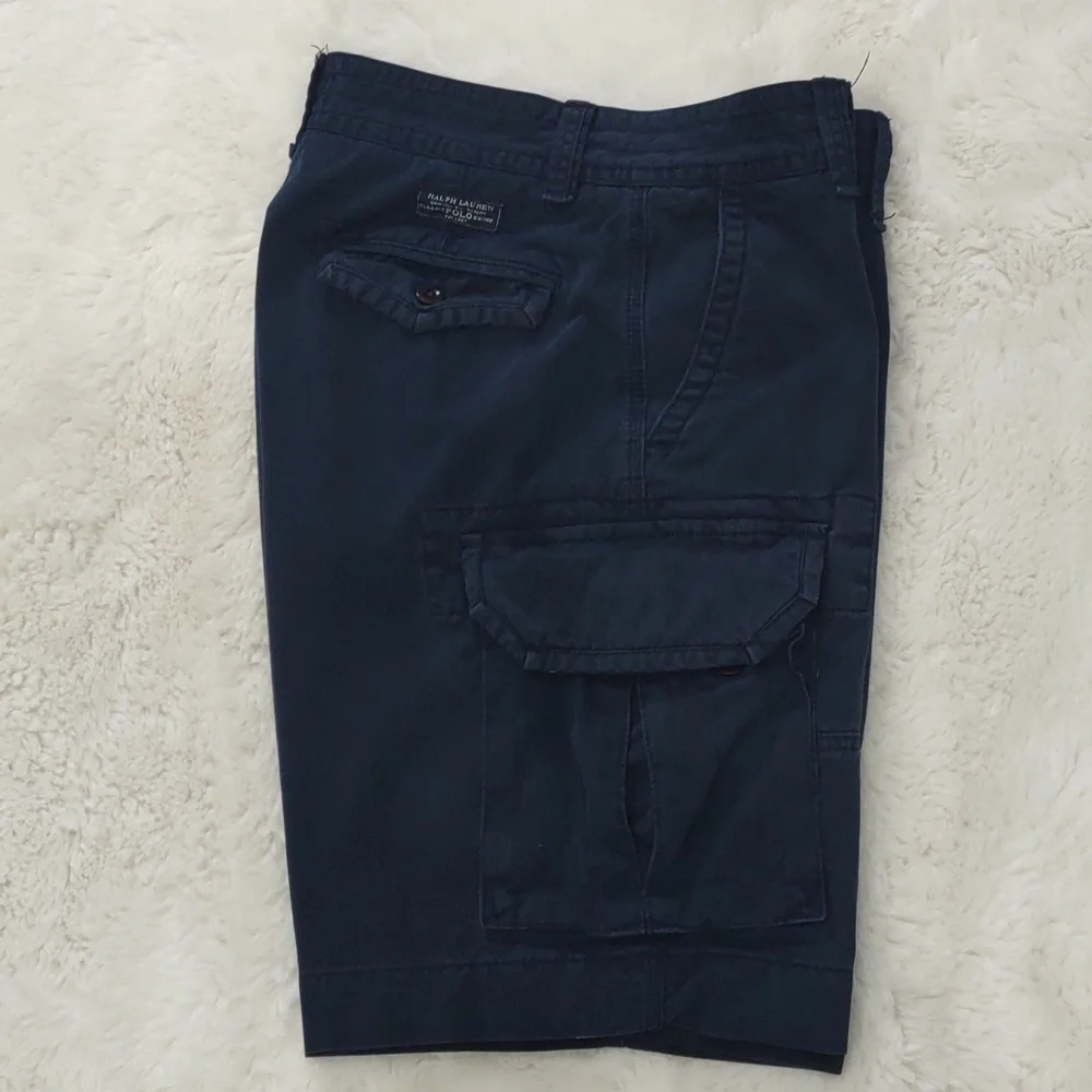 POLO Ralph Lauren, Size 33 ,CARGO SHORTS. - Picture 8 of 15